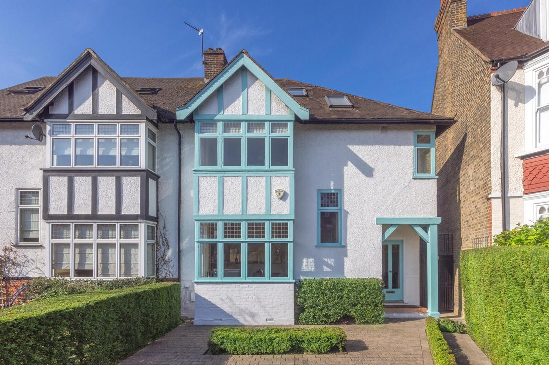 House in West Ealing, Ealing, England 1 - 15377155