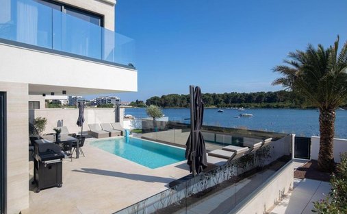 Villa in Medulin, Istria County, Croatia 1