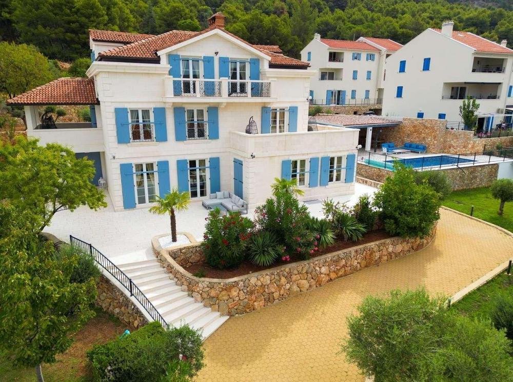 Villa in Cres, Primorje-Gorski Kotar County, Croatia 1 - 13882699