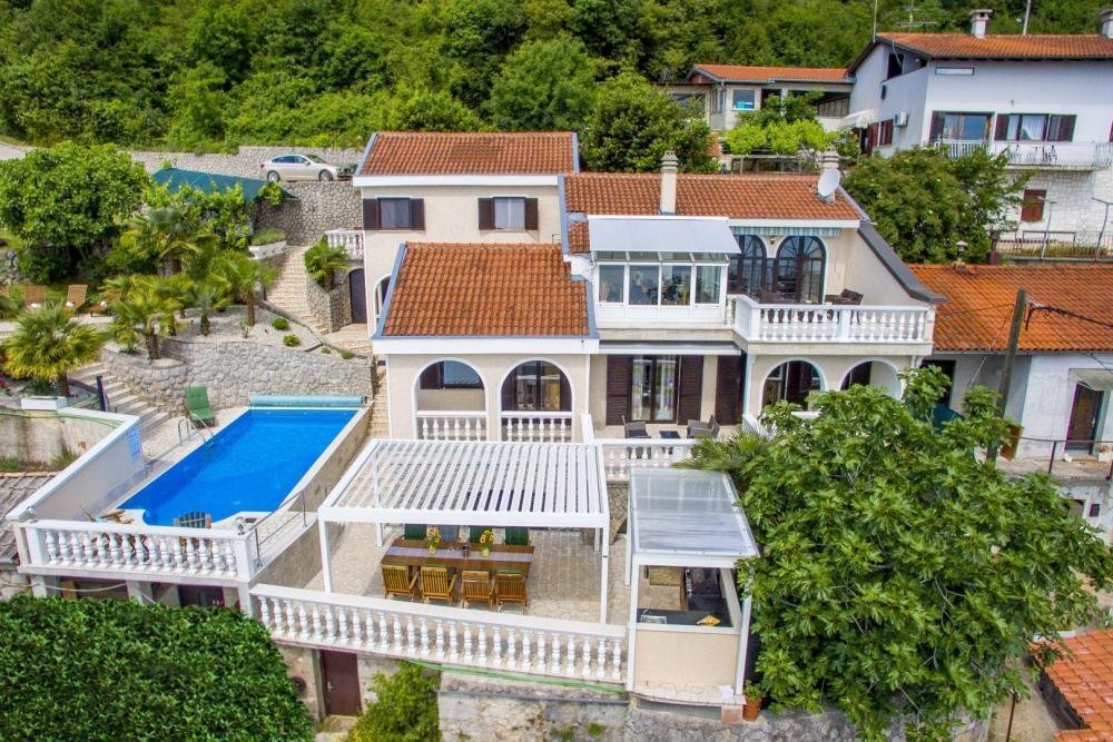 Villa in Opcina Matulji, Primorje-Gorski Kotar County, Croatia 1 - 12439435