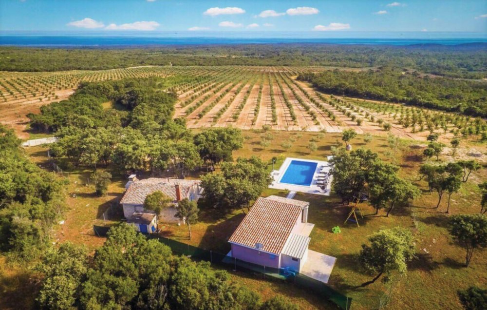 Villa in Rovinj, Istria County, Croatia 2 - 13882458