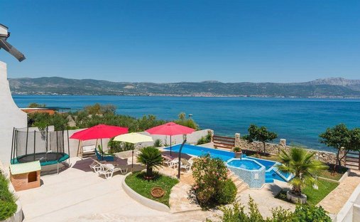 Villa in Zedno, Split-Dalmatia County, Croatia 1