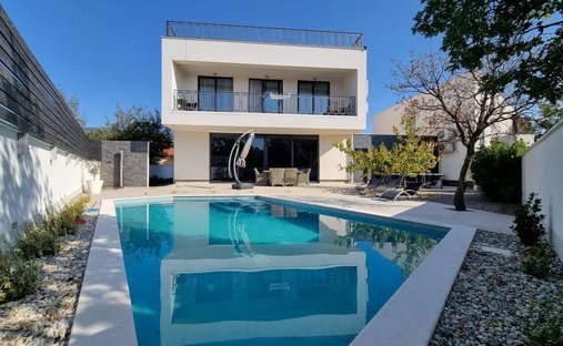 Villa in Grad Kraljevica, Primorje-Gorski Kotar County, Croatia 1