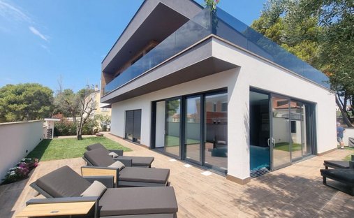 Villa in Fazana, Istria County, Croatia 1