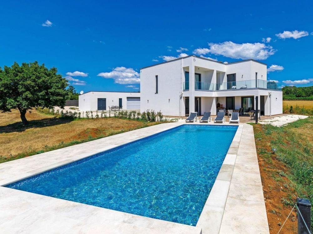 Villa in Marcana, Istria County, Croatia 1 - 12423602