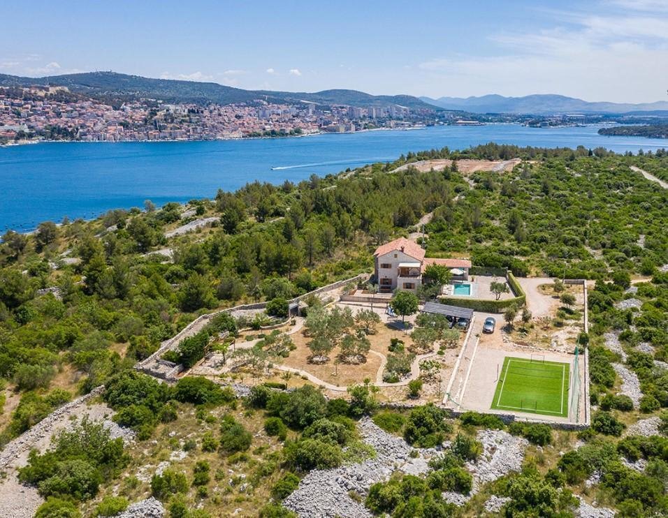 Villa in Sibenik, Sibenik-Knin County, Croatia 5 - 14695720