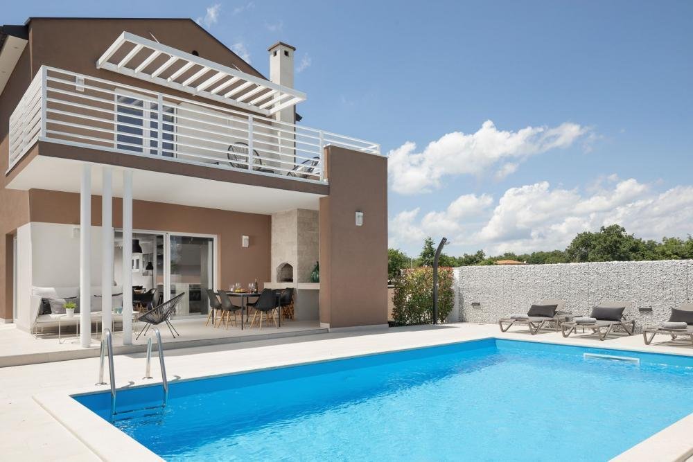 Villa in Svetvincenat, Istria County, Croatia 1 - 11810182