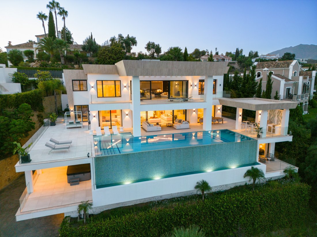 Villa in Estepona, Andalusia, Spain 1 - 15376441