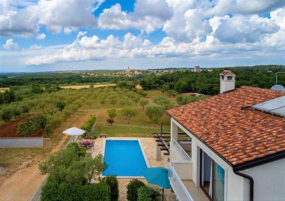 Villa in Višnjan, Istria County, Croatia 1 - 12276851