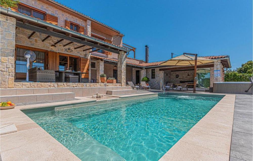 Villa in Sibenik, Sibenik-Knin County, Croatia 4 - 14695720