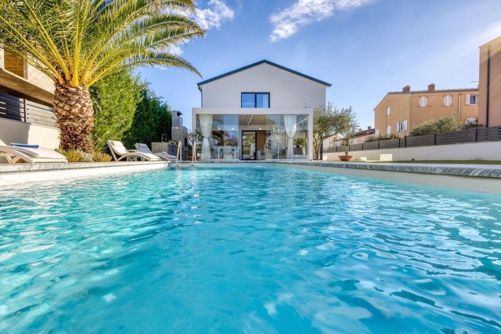 Villa in Rovinj, Istria County, Croatia 2 - 14916040