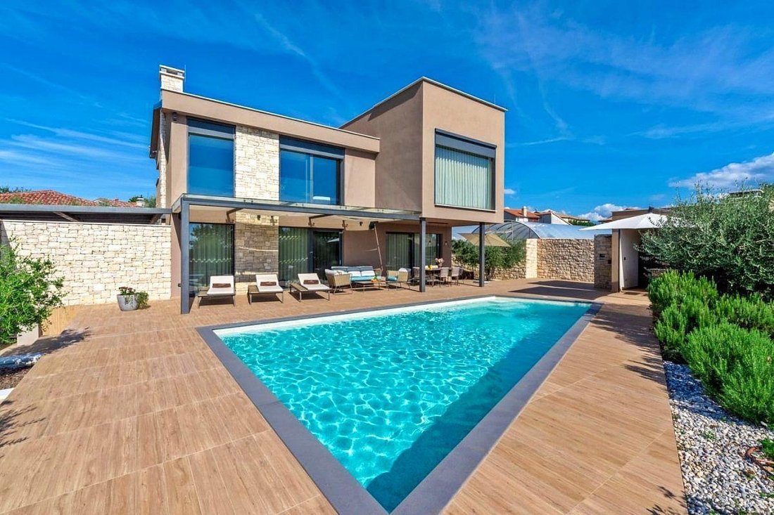 Villa in Umag, Istria County, Croatia 2 - 14536881