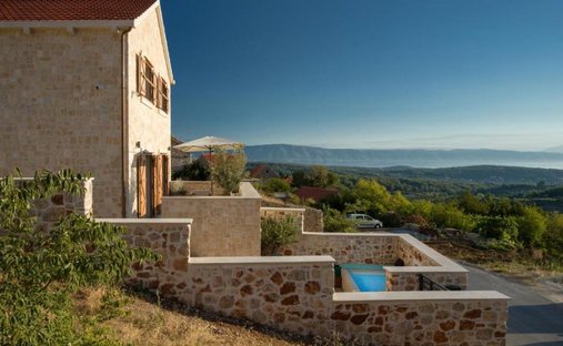 Villa in Velo Grablje, Split-Dalmatia County, Croatia 1