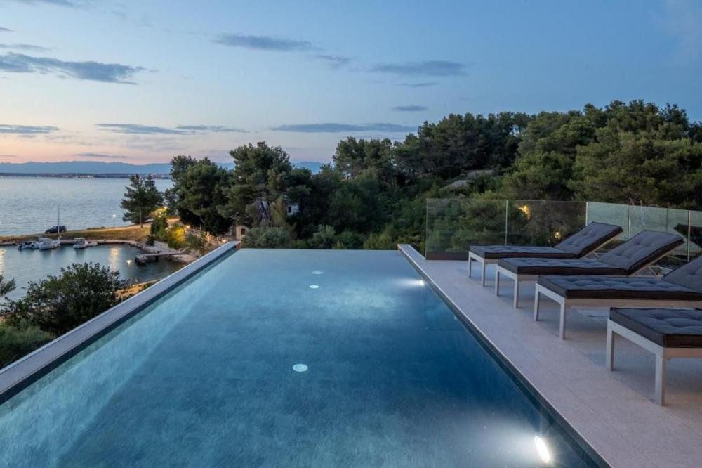 Villa in Sutomiscica, Zadar County, Croatia 2 - 14427560