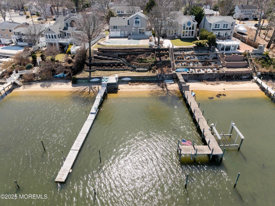 House in Brick Township, New Jersey, United States 1 - 15378024