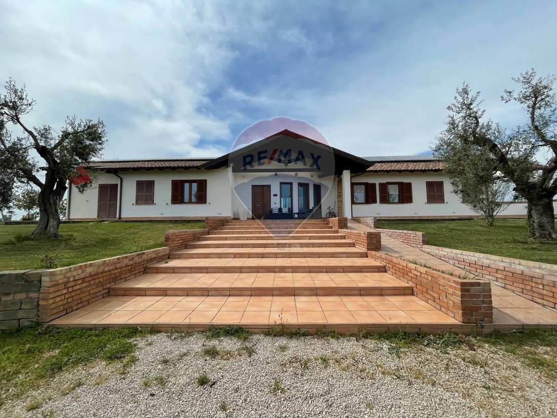 Villa in Carso - Podgora - Piave, Latina, Lazio 1 - 15377448