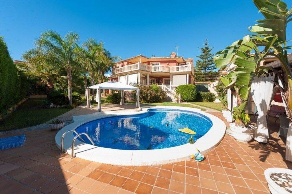 Villa in Torremolinos, Andalusia, Spain 1 - 15376946