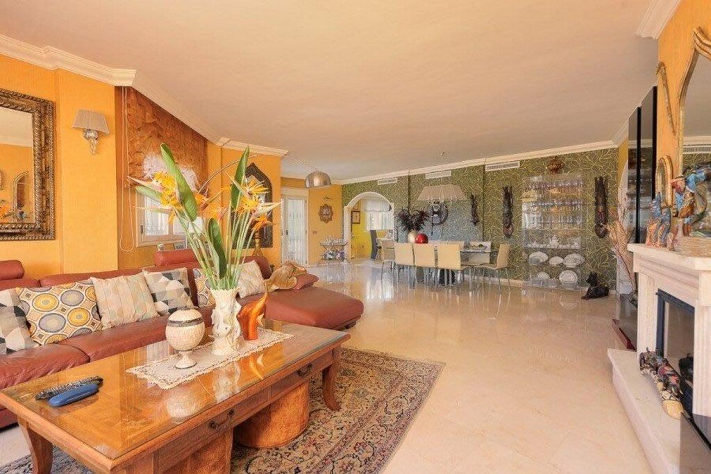 Villa in Torremolinos, Andalusia, Spain 2 - 15376946