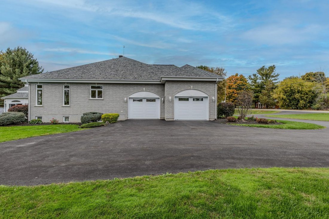 House in Hemmingford, Quebec, Canada 3 - 15377264
