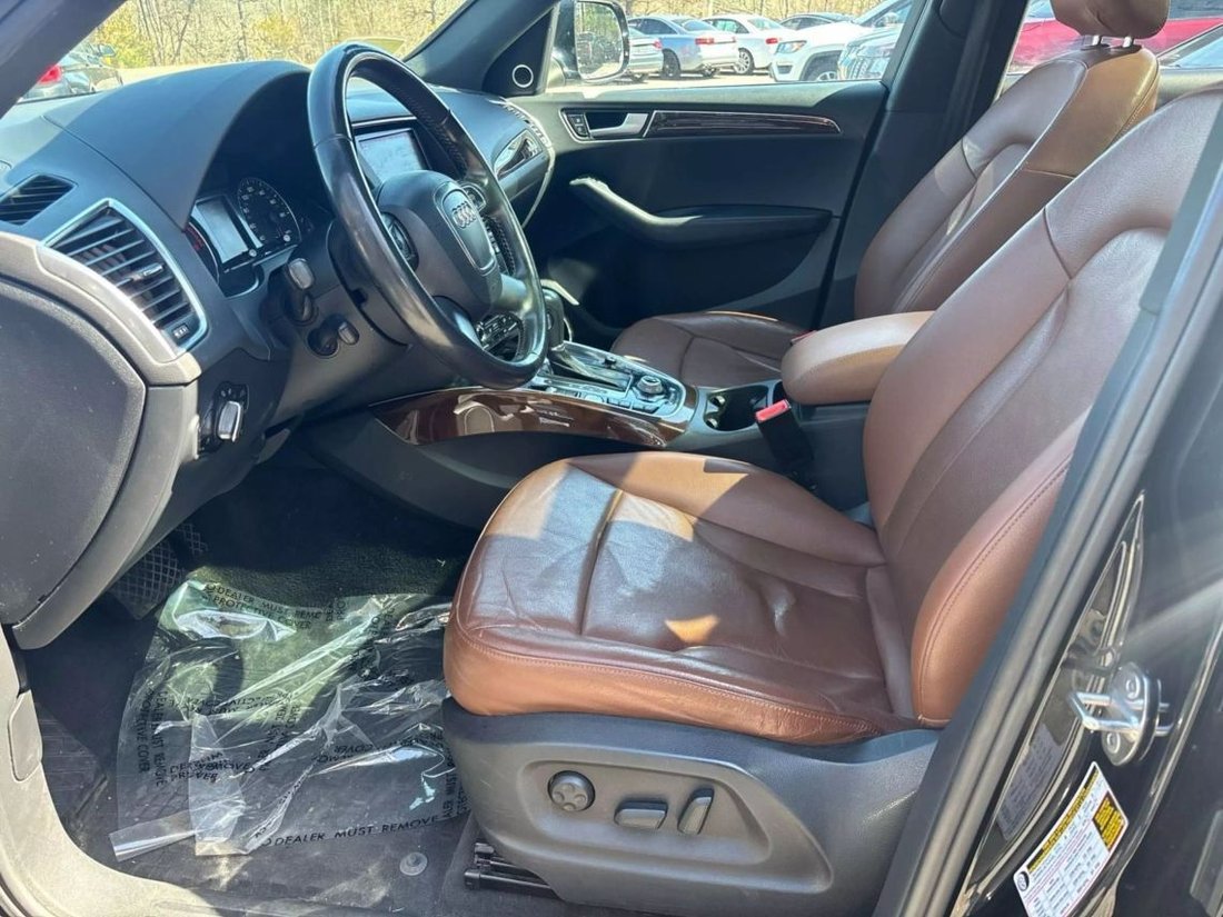 Suv in Canton, MA, United States 5 - 15376775
