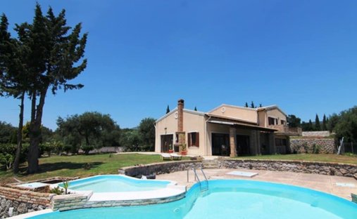 Villa in Corfu, Peloponnese, Western Greece and the Ionian, Greece 1