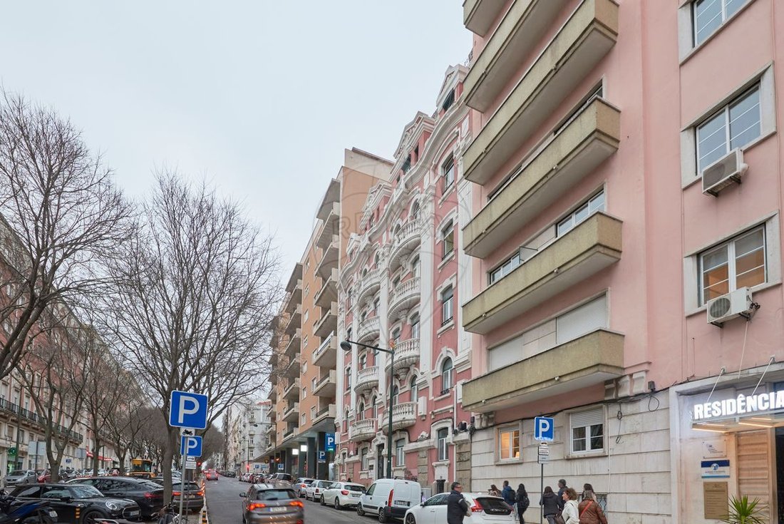 Apartment in Avenidas Novas, Lisbon, Portugal 1 - 15379502