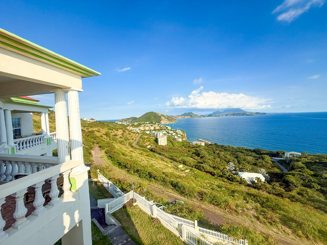 House in Basseterre, Saint Peter Basseterre Parish, Saint Kitts and Nevis 5 - 15380261