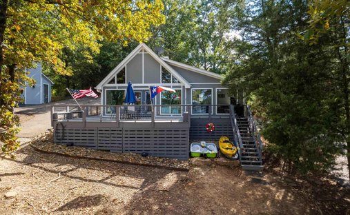 House in Scroggins, Texas, United States 1