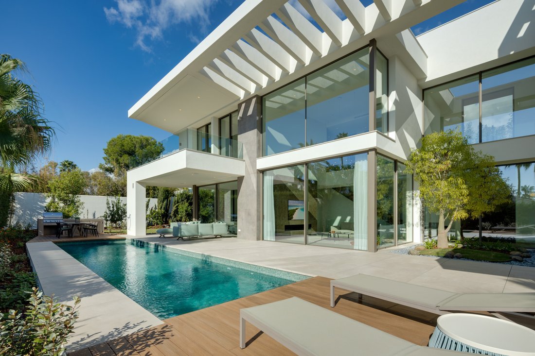 Villa in Marbella, Andalusia, Spain 5 - 15380309