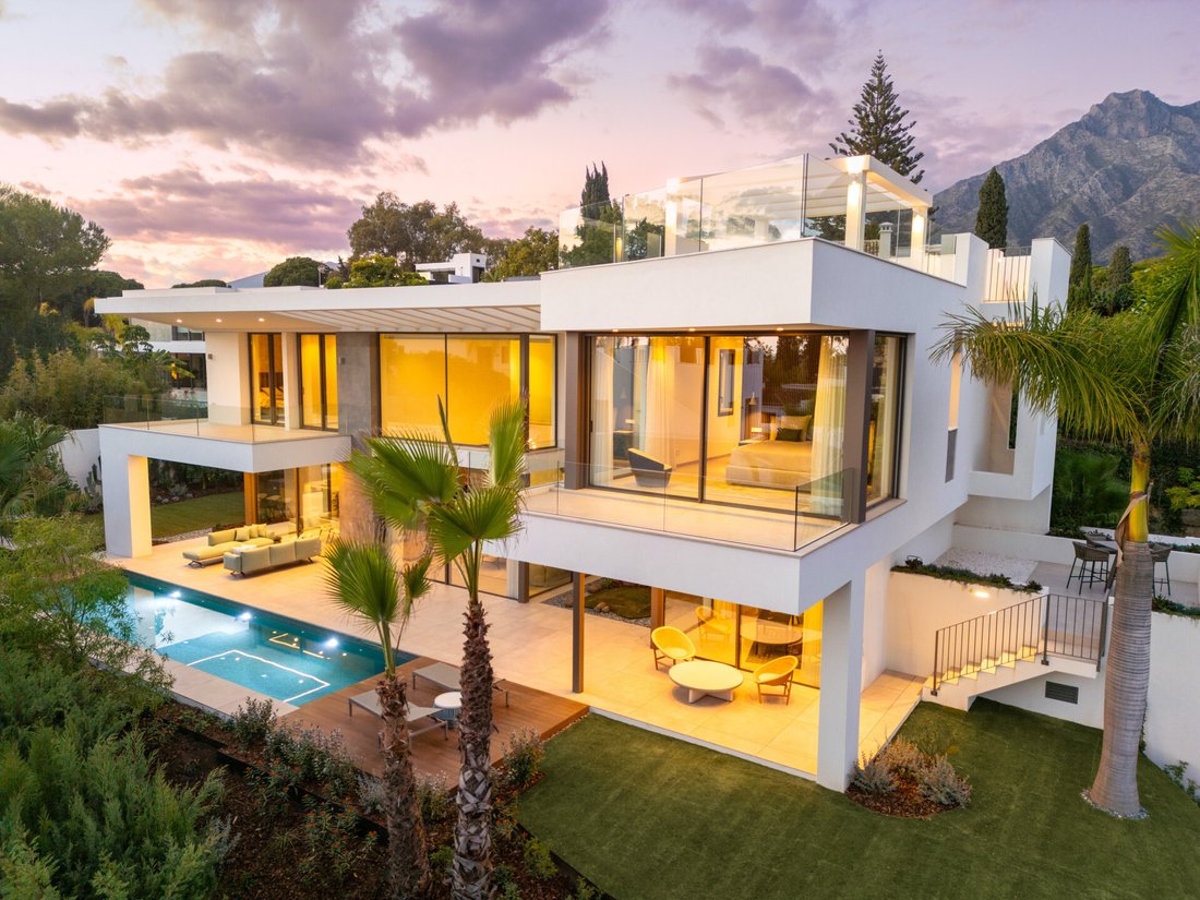 Villa in Marbella, Andalusia, Spain 2 - 15380309