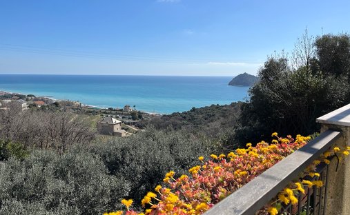 Villa a Regione Cavia - Via Aurelia, Alassio, Liguria 1