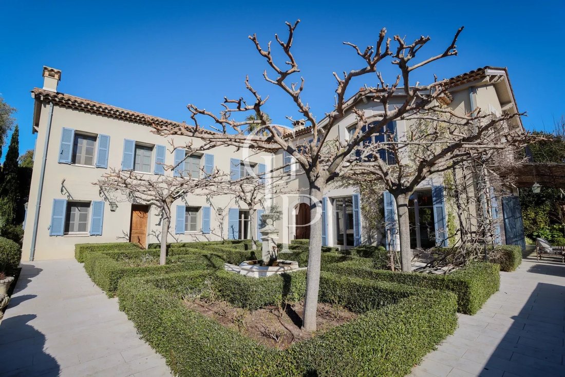 Villa in Antibes, Provence-Alpes-Côte d'Azur, France 5 - 15380848