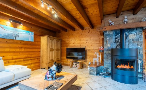 Chalet in La Clusaz, Auvergne-Rhône-Alpes, France 1