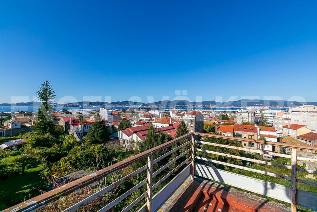 Villa in Vigo, Vigo, Spain 2 - 15383296