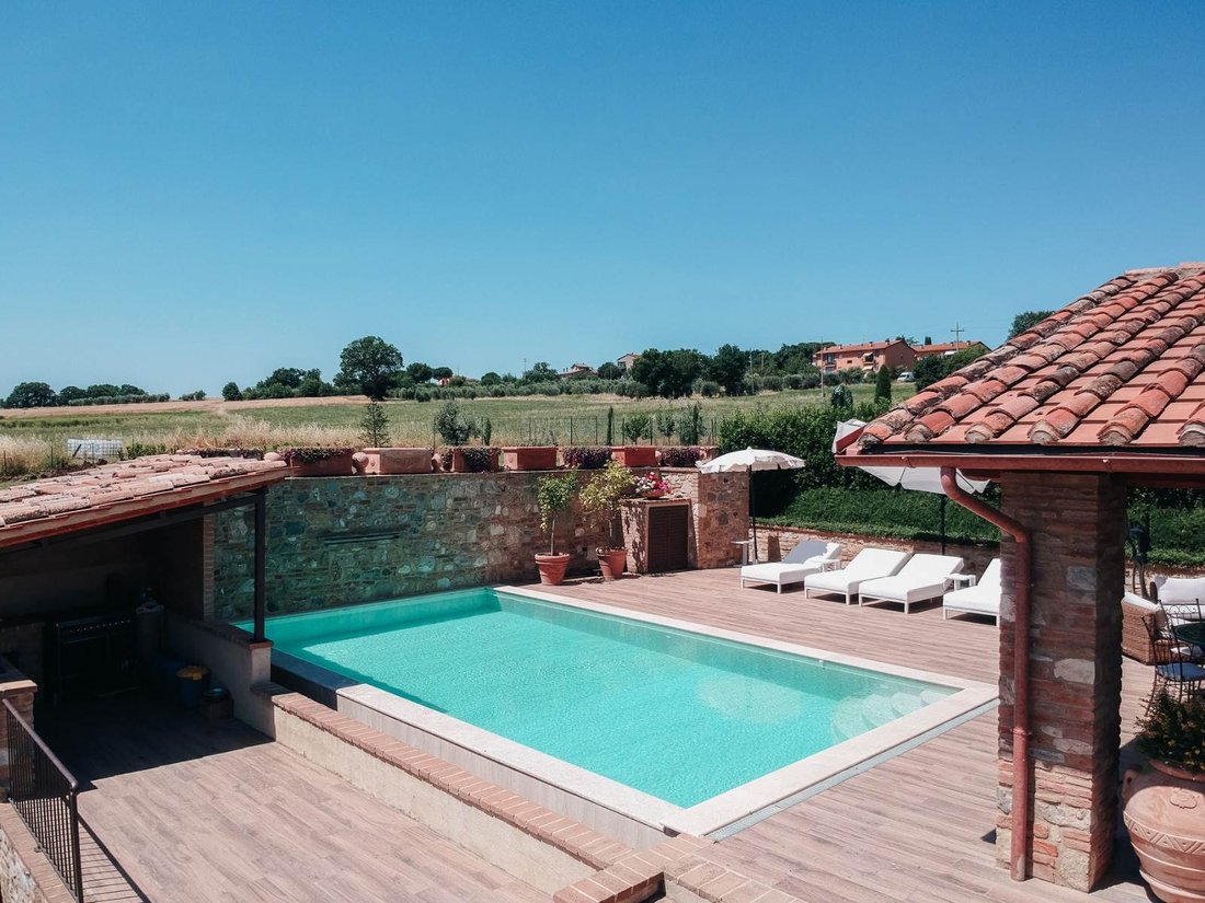 Villa in Castiglione del Lago, Umbria, Italy 3 - 15383510