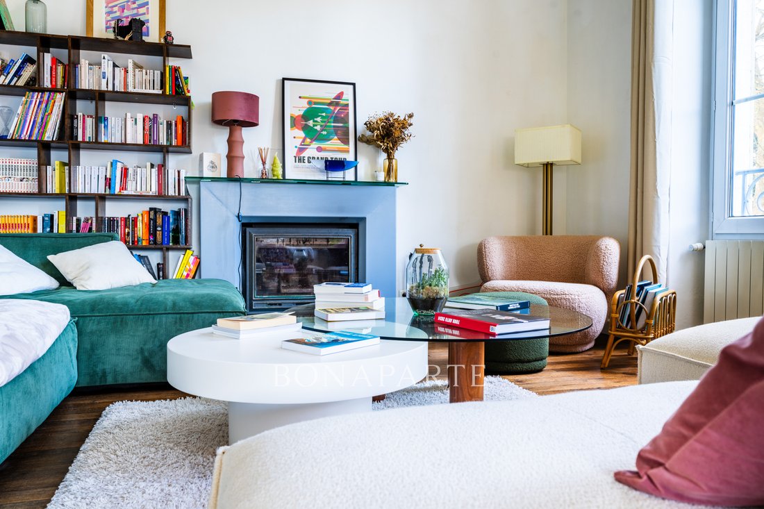 Le Rêve de Coulon: A 19th-Century Jewel Whispering of Timeless Elegance - 5