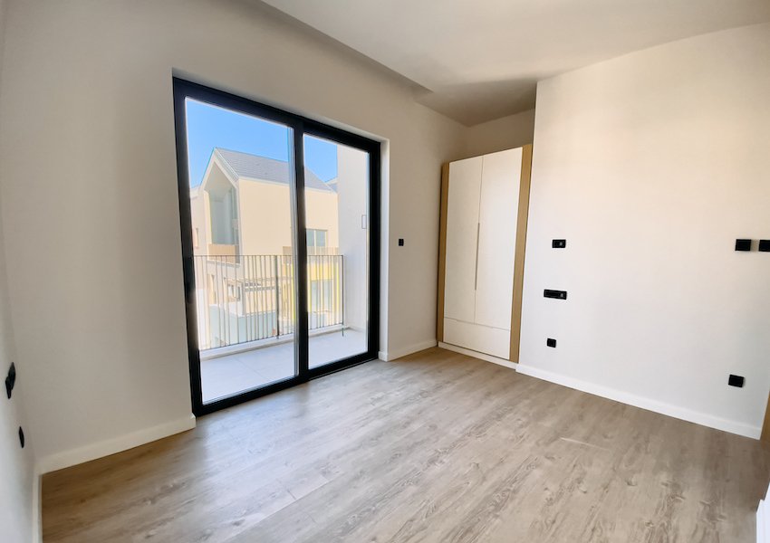 Apartment in Tivat, Tivat Municipality, Montenegro 4 - 15380425