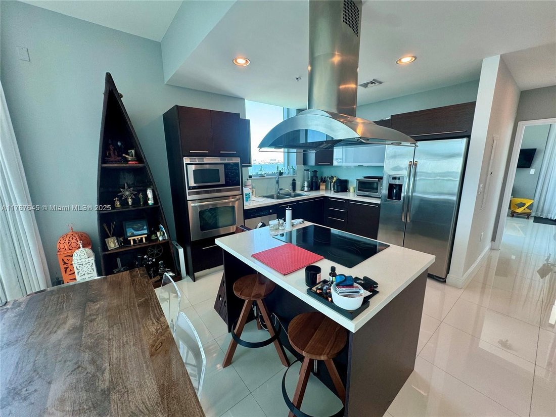 Condo in Miami Beach, Florida, United States 5 - 15386825