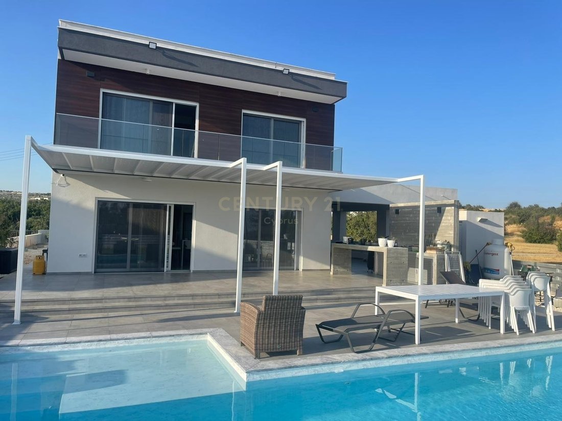 Villa in Erimi, Limassol, Cyprus 1 - 15381948