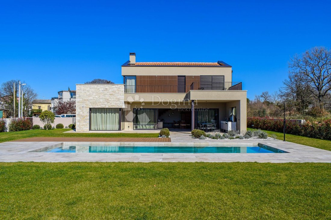 House in Porec, Istria County, Croatia 1 - 15383499