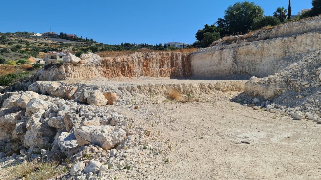 Land in Agios Tychon, Limassol, Cyprus 2 - 15382602