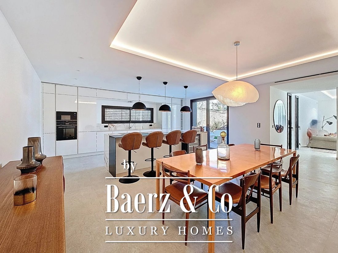 Villa in French Riviera, Provence-Alpes-Côte d'Azur, France 4 - 15384406