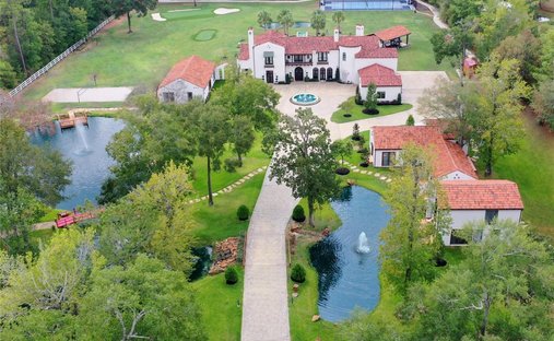 House in Magnolia, Texas, United States 1