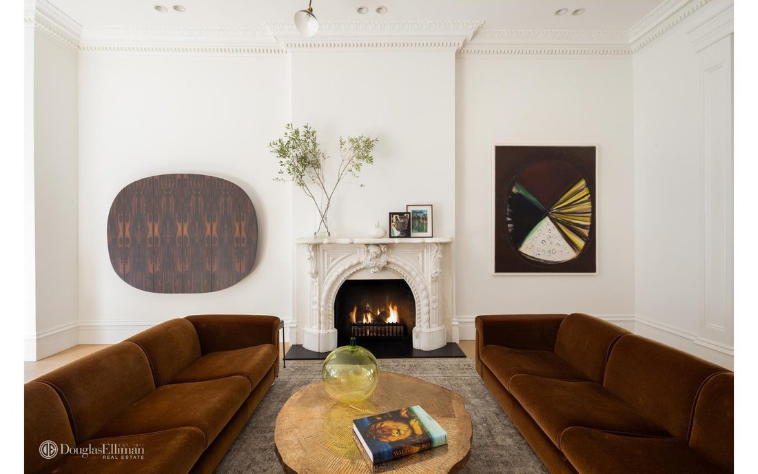 House in New York, New York, United States 4 - 15383205
