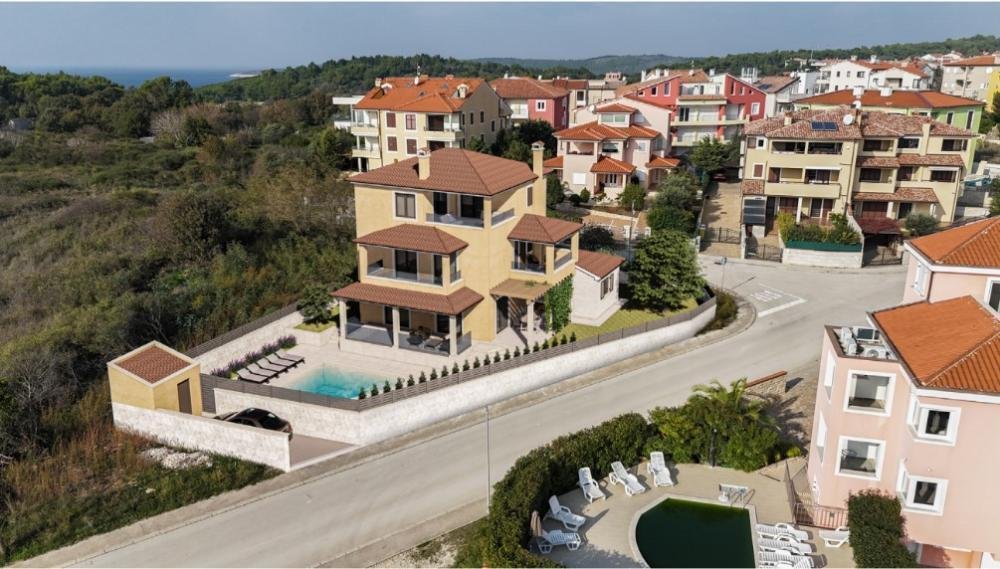 Villa in Premantura, Istria County, Croatia 2 - 15383229