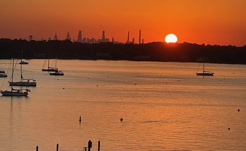 Condo in Port Washington, New York, United States 1