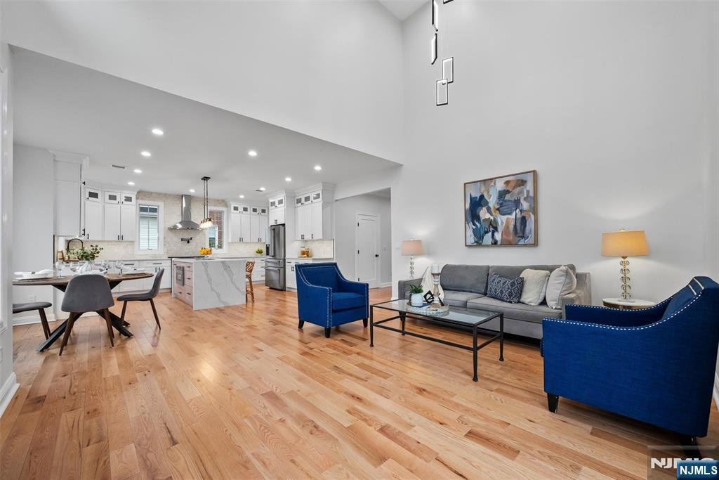 House in Oradell, New Jersey, United States 5 - 15381085