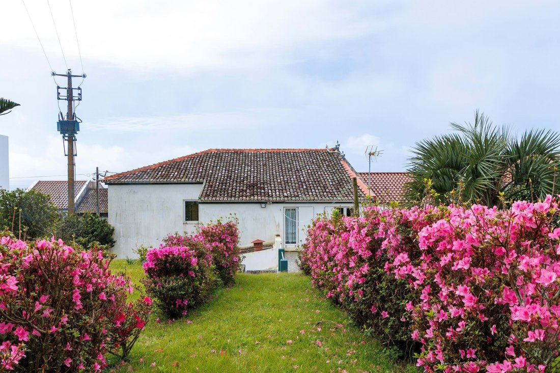 Villa in Ponta Garca, Azores, Portugal 1 - 15380470