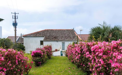 Villa in Ponta Garca, Azores, Portugal 1