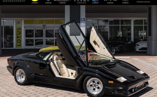 Lamborghini Countach in Naples, fl 1